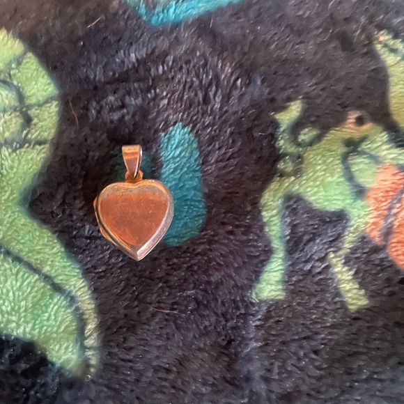 Silver Locket - Picture 4 of 7